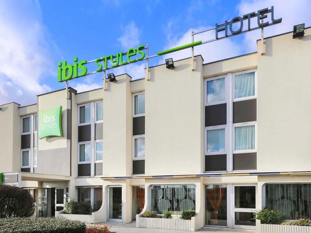 Hotel ibis Styles Orléans La Chapelle-Saint-Mesmin Esterno foto