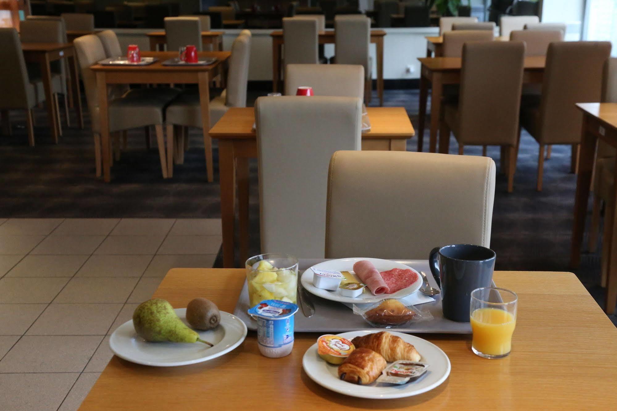 Hotel ibis Styles Orléans La Chapelle-Saint-Mesmin Esterno foto