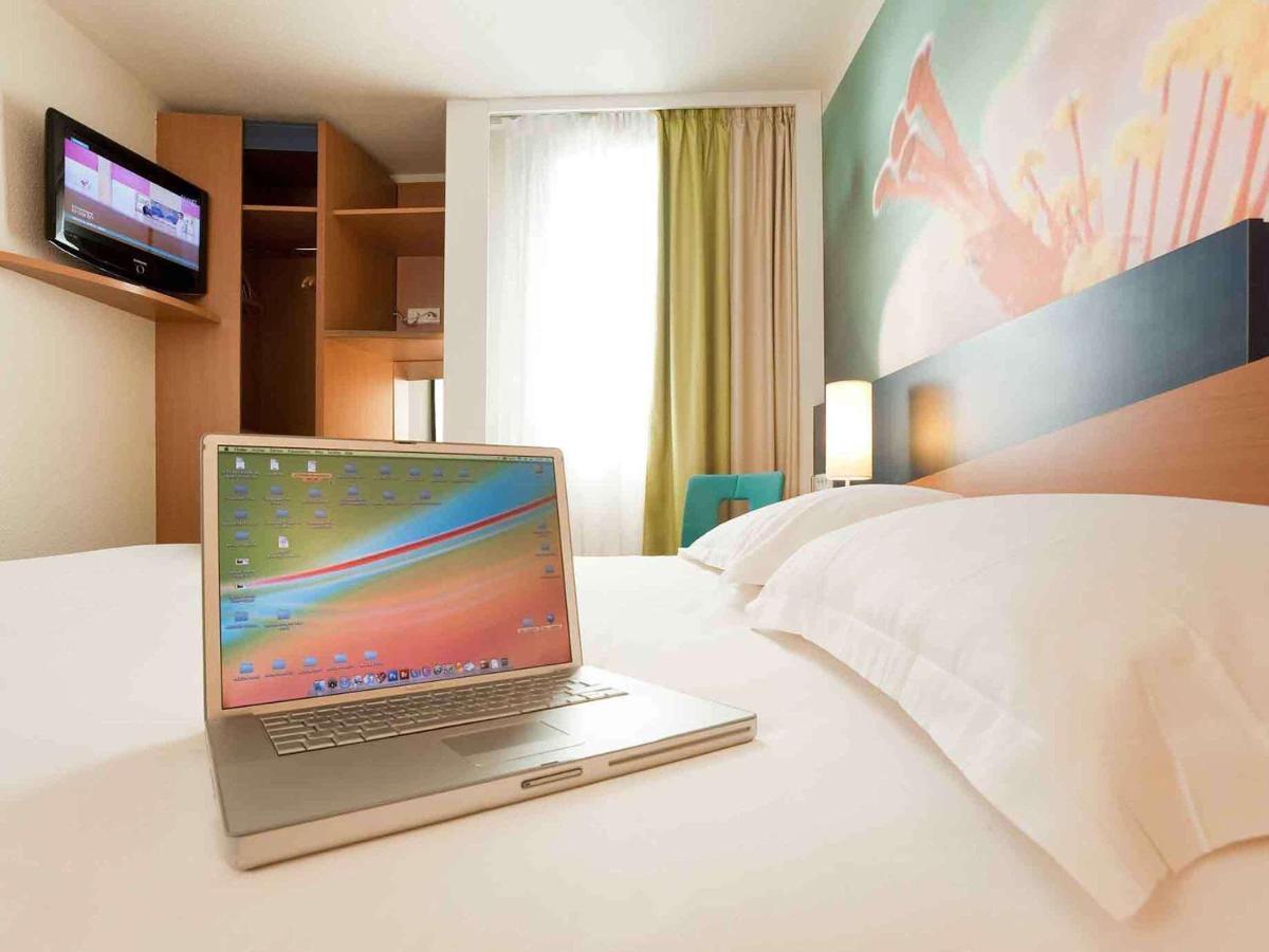 Hotel ibis Styles Orléans La Chapelle-Saint-Mesmin Esterno foto
